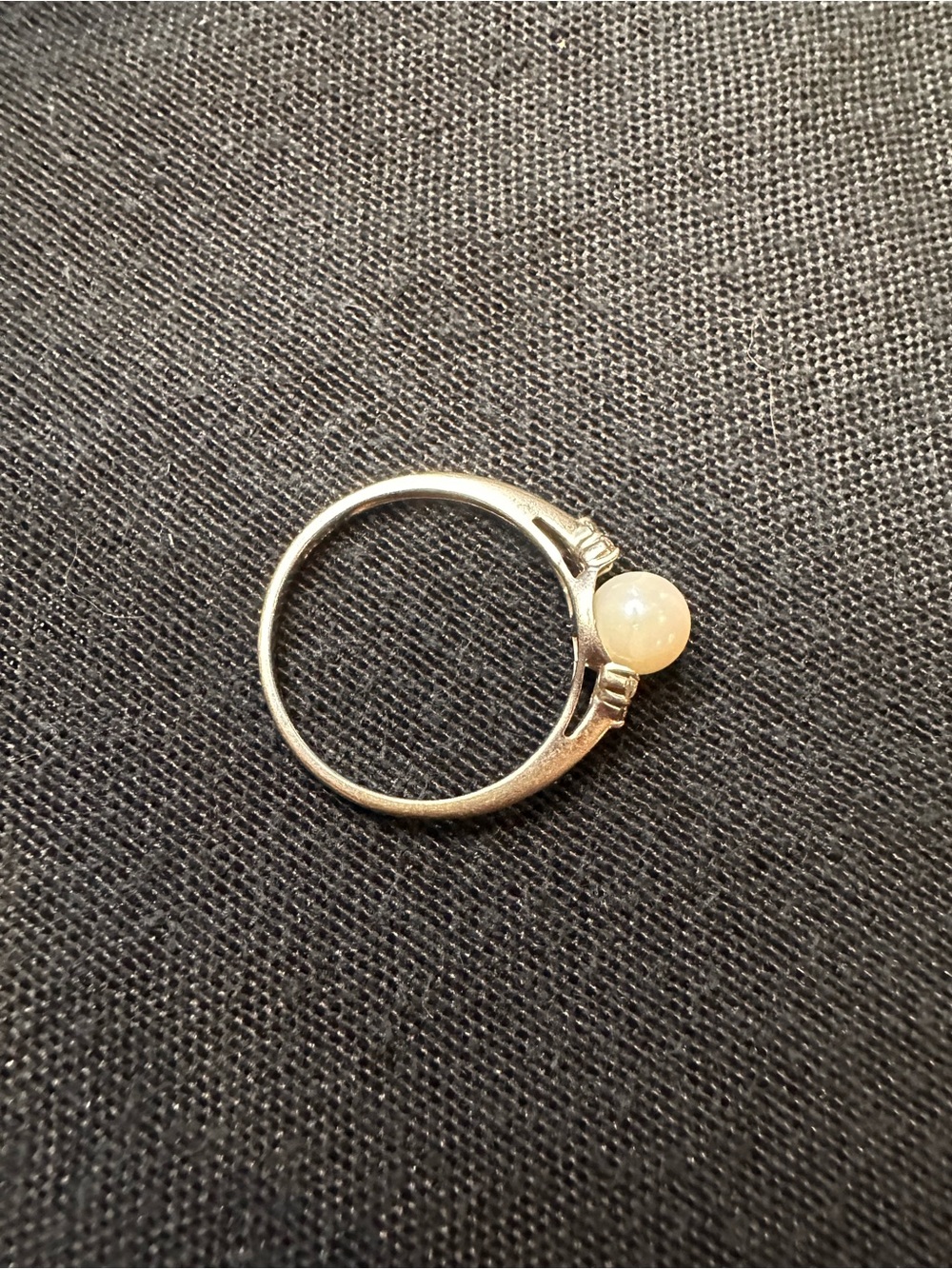 Disney Pearl Accent Ring - White Pearl on Silver Band